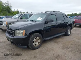 2009 Chevrolet Avalanche 2LT z VIN 3GNFK22069G179318, wystawiony jako IAAI lot #42308093 z przebiegiem 153 229 mil mil oraz . Historia ofert i sprzedaży dostępna na DreamBid. Obrazek 2.