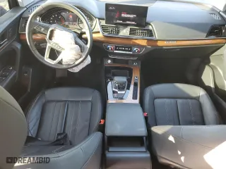 2021 Audi Q5 Premium with VIN WA1AAAFY5M2005042, listed as a Copart auction lot 46650665 with 47,918 mi miles and Salvage Title. Bid and sale history available at carsss.com. Image 8.