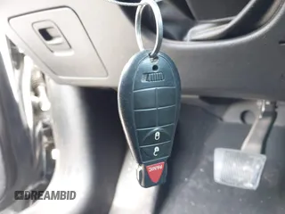 2018 Jeep Cherokee Latitude Tech Connect с VIN 1C4PJLCB7JD543091, выставлен на аукционе IAAI как лот 42293103 с пробегом 137 349 миль миль и . История ставок и продаж доступна на DreamBid. Изображение 11.