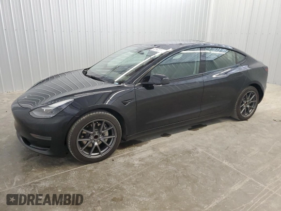 2022 Tesla Model 3 z VIN 5YJ3E1EA1NF188851, wystawiony jako Copart lot #59259325 z przebiegiem 142 223 mil mil oraz Czysty tytuł • Clean title. Historia ofert i sprzedaży dostępna na DreamBid. Obrazek 1.