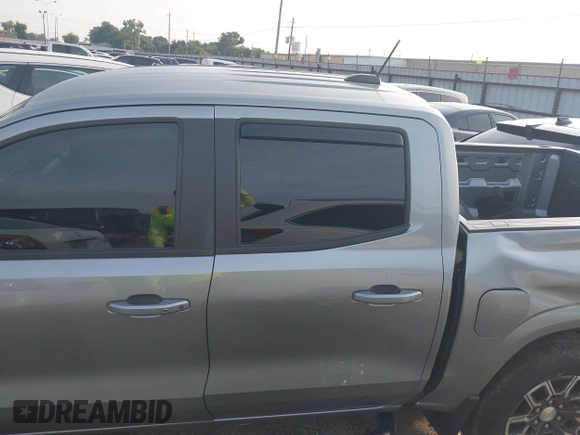 2023 Chevrolet Colorado 2WD LT с VIN 1GCPSCEK3P1131688, выставлен на аукционе IAAI как лот 42396507 с пробегом 21 621 миль миль и . История ставок и продаж доступна на DreamBid. Изображение 14.