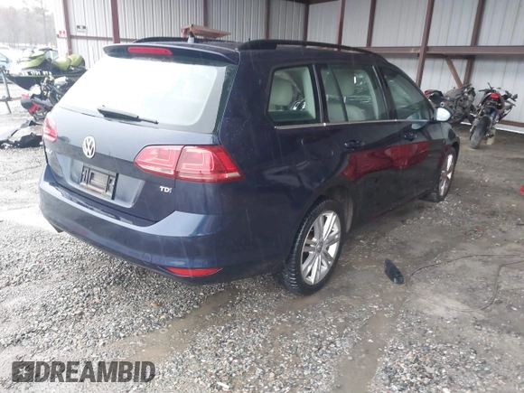 2015 Volkswagen Golf SportWagen TDI S with VIN 3VWCA7AU5FM507791, listed as a IAAI auction lot 41727707 with 150,738 mi miles. Bid and sale history available at carsss.com. Image 4.