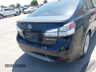 2010 Lexus HS 250h z VIN JTHBB1BA3A2009245, wystawiony jako IAAI lot #42429788 z przebiegiem 206 690 mil mil oraz . Historia ofert i sprzedaży dostępna na DreamBid. Obrazek 17.