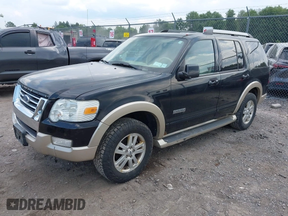 2006 Ford Explorer Eddie Bauer z VIN 1FMEU74806UA38750, wystawiony jako IAAI lot #42684165 z przebiegiem 140 550 mil mil oraz . Historia ofert i sprzedaży dostępna na DreamBid. Obrazek 17.