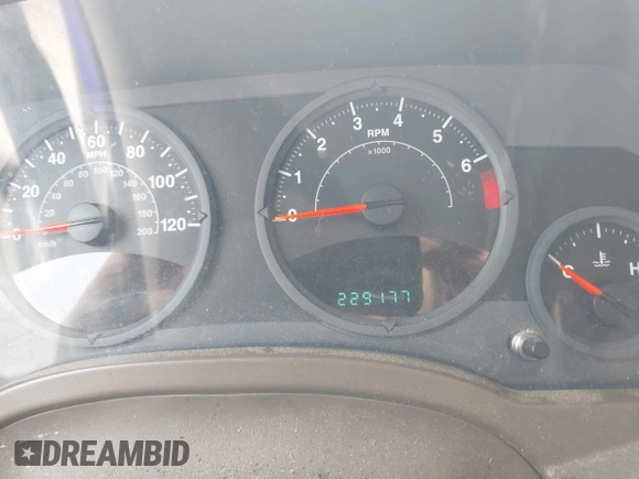 2008 Jeep Patriot Sport with VIN 1J8FT28048D775688, listed as a IAAI auction lot 42451775 with 299,177 mi miles and . Bid and sale history available at DreamBid. Image 7.