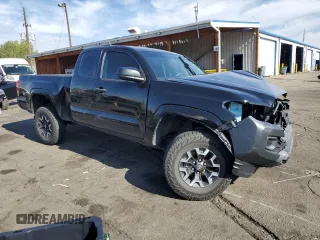 2017 Toyota Tacoma SR z VIN 5TFSX5ENXHX057041, wystawiony jako Copart lot #56187245 z przebiegiem 97 281 mil mil oraz Szkoda całkowita • Salvage title. Historia ofert i sprzedaży dostępna na DreamBid. Obrazek 4.