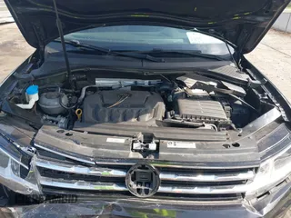 2019 Volkswagen Tiguan S с VIN 3VV1B7AX8KM048544, выставлен на аукционе IAAI как лот 42199240 с пробегом 86 179 миль миль и . История ставок и продаж доступна на DreamBid. Изображение 10.