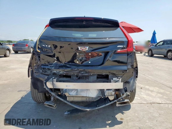 2023 Cadillac XT4 FWD Luxury z VIN 1GYAZAR42PF102696, wystawiony jako Copart lot #60524065 z przebiegiem 1 903 mil mil oraz Szkoda całkowita • Salvage title. Historia ofert i sprzedaży dostępna na DreamBid. Obrazek 6.