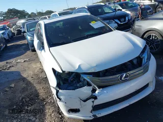 2010 Lexus HS 250h with VIN JTHBB1BA3A2014574, listed as a IAAI auction lot 41483179 with 231,399 mi miles. Bid and sale history available at carsss.com. Image 6.