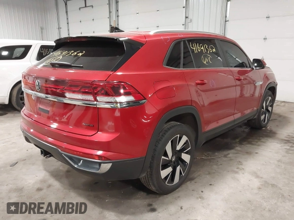 2024 Volkswagen Atlas SE with VIN 1V2HE2CA6RC221830, listed as a IAAI auction lot 41691362 with 28,755 mi miles and . Bid and sale history available at DreamBid. Image 4.