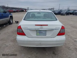 2008 Mercedes-Benz E-Class Luxury 3.5L with VIN WDBUF87X28B257676, listed as a IAAI auction lot 41504339 with 134,884 mi miles. Bid and sale history available at carsss.com. Image 16.