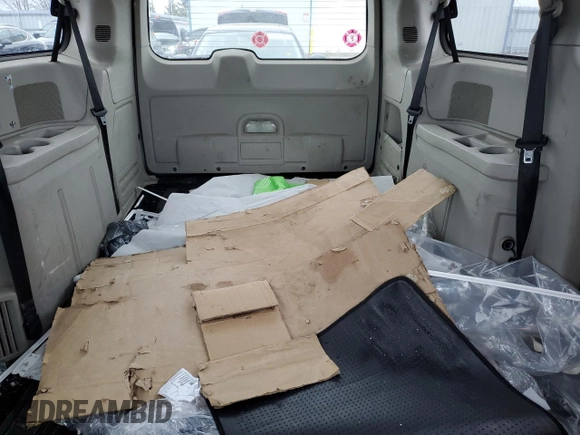 2011 Dodge Grand Caravan SXT with VIN 2D4RN4DG4BR686143, listed as a Copart auction lot 47405885 with 311,147 mi miles and Clean Title. Bid and sale history available at DreamBid. Image 10.