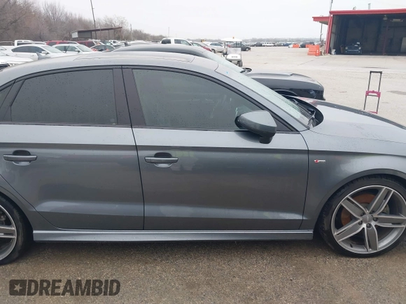2016 Audi A3 Premium z VIN WAUA7GFF0G1029326, wystawiony jako IAAI lot #41528150 z przebiegiem 96 955 mil mil oraz . Historia ofert i sprzedaży dostępna na DreamBid. Obrazek 13.