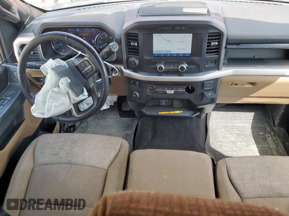 2021 Ford F-150 XL with VIN 1FTEW1C52MFA73276, listed as a Copart auction lot 61730665 with 163,262 mi miles and Salvage title. Bid and sale history available at DreamBid. Image 8.