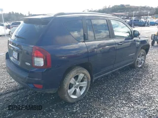2016 Jeep Compass Latitude with VIN 1C4NJCEA9GD648025, listed as a IAAI auction lot 41558791 with 122,273 mi miles. Bid and sale history available at carsss.com. Image 4.