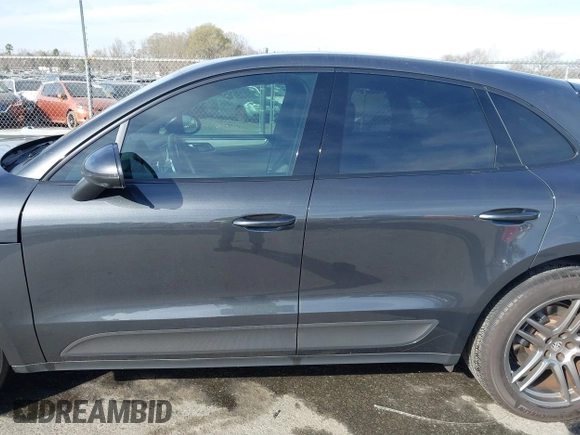 2021 Porsche Macan with VIN WP1AA2A57MLB15639, listed as a IAAI auction lot 41805322 with 41,568 mi miles and . Bid and sale history available at DreamBid. Image 14.