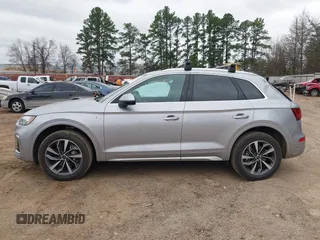 2024 Audi Q5 S line Premium Plus with VIN WA1EAAFY0R2083723, listed as a IAAI auction lot 41746336 with 24,190 mi miles. Bid and sale history available at carsss.com. Image 14.