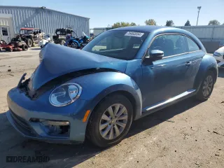 2019 Volkswagen Beetle S with VIN 3VWFD7AT3KM720132, listed as a Copart auction lot 76463854 with 123,163 mi miles and Salvage Title. Bid and sale history available at carsss.com. Image 1.