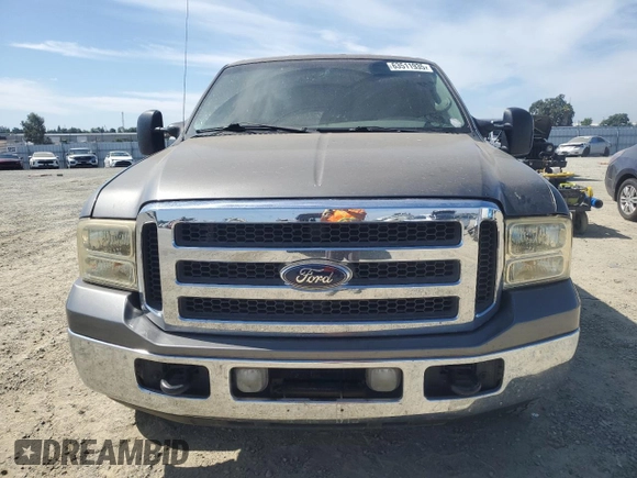 2005 Ford F-250 XL with VIN 1FTSW20P15EB37443, listed as a Copart auction lot 63511935 with 146,244 mi miles and Clean title. Bid and sale history available at DreamBid. Image 5.