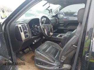 2014 GMC Sierra 1500 Denali z VIN 3GTU2WEJ0EG319322, wystawiony jako IAAI lot #41947884 z przebiegiem 216 063 mil mil oraz . Historia ofert i sprzedaży dostępna na DreamBid. Obrazek 5.