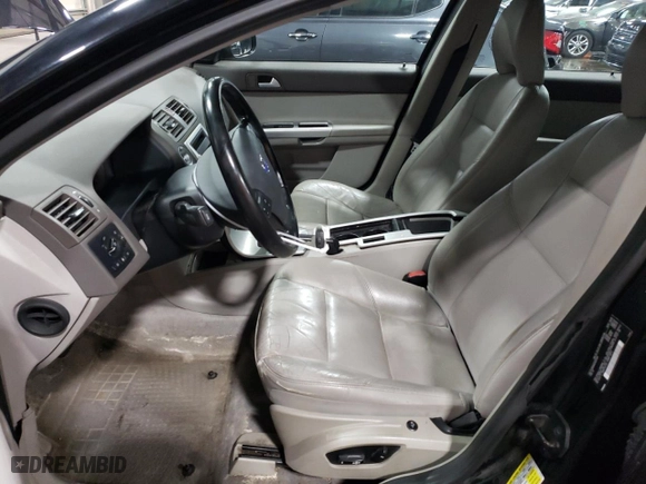2010 Volvo V50 with VIN YV1382MW5A2575954, listed as a Copart auction lot 74050034 with 195,447 mi miles and Clean Title. Bid and sale history available at carsss.com. Image 7.