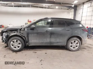 2020 Chevrolet Blazer LT z VIN 3GNKBHRS4LS543569, wystawiony jako IAAI lot #41522268 z przebiegiem 114 067 mil mil oraz . Historia ofert i sprzedaży dostępna na DreamBid. Obrazek 14.