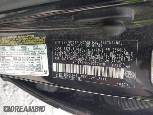 2004 Toyota Camry LE with VIN 4T1BF32KX4U077010, listed as a IAAI auction lot 42039297 with 113,742 mi miles. Bid and sale history available at carsss.com. Image 9.