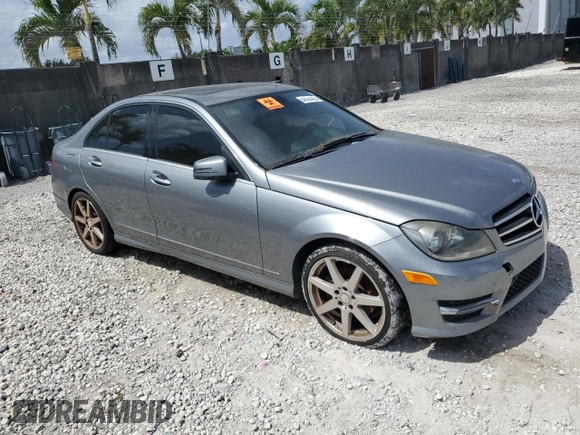 2014 Mercedes-Benz C 250 Sport with VIN WDDGF4HB5EA959413, listed as a Copart auction lot 54535425 with 128,926 mi miles and Clean Title. Bid and sale history available at DreamBid. Image 4.