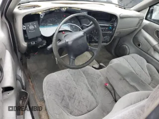 2001 GMC Sonoma SL with VIN 1GTCS145418107204, listed as a Copart auction lot 42218135 with 187,009 mi miles and Clean Title. Bid and sale history available at carsss.com. Image 8.