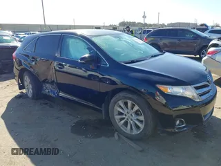 2015 Toyota Venza LE with VIN 4T3BA3BB7FU072159, listed as a IAAI auction lot 41666865 with 107,367 mi miles. Bid and sale history available at carsss.com. Image 1.