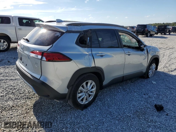 2023 Toyota Corolla Cross LE z VIN 7MUBAABG0PV074344, wystawiony jako Copart lot #70101104 z przebiegiem 9 577 mil mil oraz Szkoda całkowita • Salvage title. Historia ofert i sprzedaży dostępna na DreamBid. Obrazek 3.