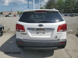 2011 Kia Sorento EX z VIN 5XYKUDA22BG062985, wystawiony jako Copart lot #56215815 z przebiegiem 118 109 mil mil oraz Czysty tytuł • Clean title. Historia ofert i sprzedaży dostępna na DreamBid. Obrazek 6.