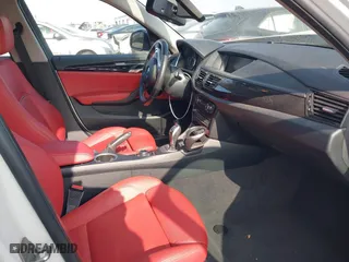 2014 BMW X1 xDrive28i with VIN WBAVL1C52EVY23658, listed as a IAAI auction lot 41153436 with 26,791 mi miles. Bid and sale history available at carsss.com. Image 5.