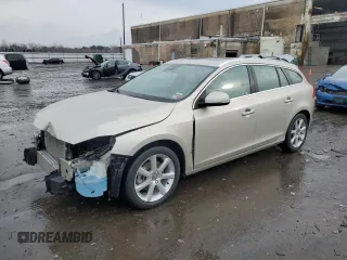 2017 Volvo V60 Premier with VIN YV140MEK4H1373383, listed as a Copart auction lot 44447914 with 47,273 mi miles. Bid and sale history available at carsss.com. Image 1.