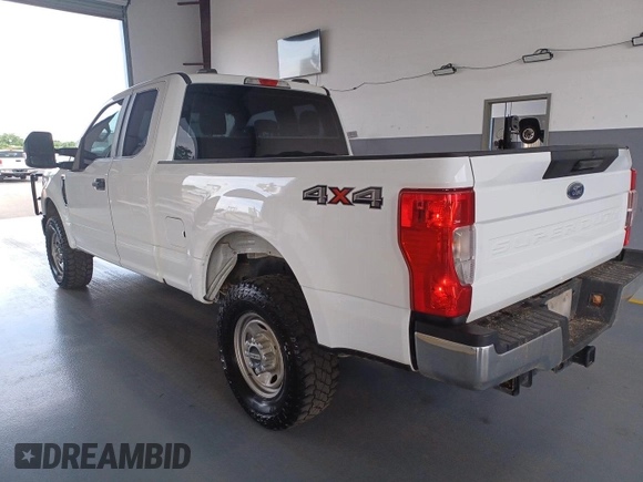 2022 Ford F-250 XL z VIN 1FT7X2B67NEE90700, wystawiony jako IAAI lot #42861503 z przebiegiem 71 564 mil mil oraz . Historia ofert i sprzedaży dostępna na DreamBid. Obrazek 3.