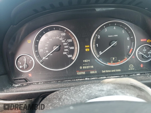 2013 BMW 5 Series 528i with VIN WBAXG5C58DDY31398, listed as a Copart auction lot 80565914 with 133,795 mi miles and Non Repairable. Bid and sale history available at carsss.com. Image 9.