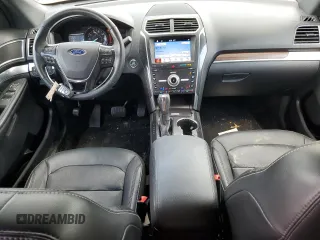 2019 Ford Explorer Limited with VIN 1FM5K8F82KGB39256, listed as a Copart auction lot 53683775 with 77,084 mi miles and Salvage title. Bid and sale history available at DreamBid. Image 8.