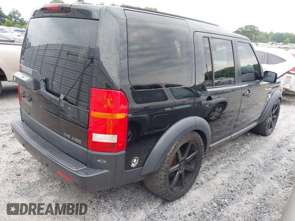 2007 Land Rover LR3 HSE with VIN SALAG25427A420556, listed as a IAAI auction lot 42383545 with 195,115 mi miles and . Bid and sale history available at DreamBid. Image 4.