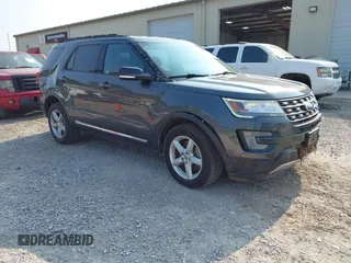 2017 Ford Explorer XLT с VIN 1FM5K8D82HGC79240, выставлен на аукционе IAAI как лот 42402472 с пробегом 139 303 миль миль и . История ставок и продаж доступна на DreamBid. Изображение 1.