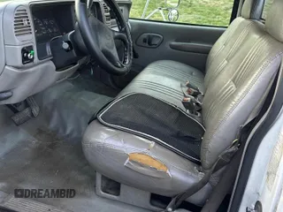2000 GMC Sierra 1500 with VIN 1GDKC34F9YF421333, listed as a Copart auction lot 57167145 with 120,490 mi miles and Clean Title. Bid and sale history available at DreamBid. Image 5.