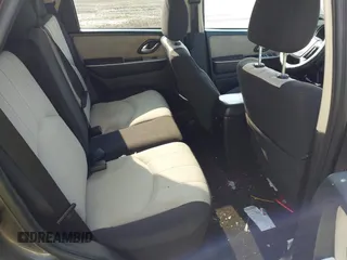 2006 Mercury Mariner Luxury with VIN 4M2YU56196KJ20438, listed as a IAAI auction lot 42394996 with 164,564 mi miles and . Bid and sale history available at DreamBid. Image 8.