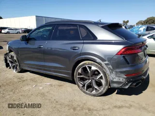 2023 Audi RS Q8 z VIN WU1ARBF18PD005006, wystawiony jako Copart lot #70642564 z przebiegiem 16 570 mil mil oraz Szkoda całkowita • Salvage title. Historia ofert i sprzedaży dostępna na DreamBid. Obrazek 2.