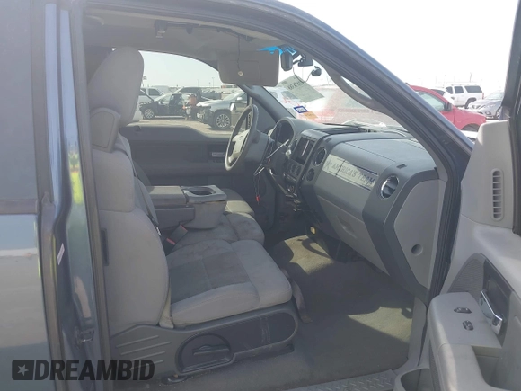 2006 Ford F-150 STX with VIN 1FTRX12W56FA10782, listed as a IAAI auction lot 41878388 with 247,765 mi miles. Bid and sale history available at carsss.com. Image 5.