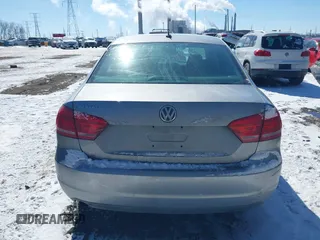 2012 Volkswagen Passat S w/Appearance with VIN 1VWAH7A37CC086521, listed as a IAAI auction lot 41632348 with 102,000 mi miles. Bid and sale history available at carsss.com. Image 17.