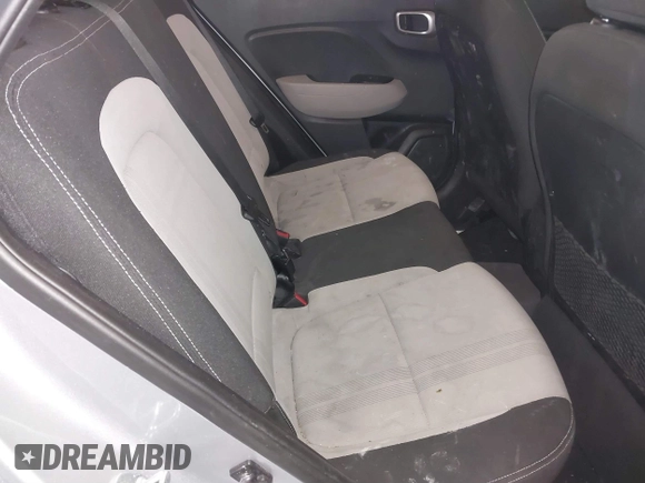 2021 Hyundai Venue Denim z VIN KMHRC8A33MU081091, wystawiony jako IAAI lot #41391922 z przebiegiem 49 343 mil mil oraz . Historia ofert i sprzedaży dostępna na DreamBid. Obrazek 8.