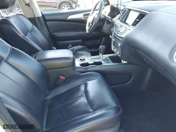 2018 Nissan Pathfinder SV with VIN 5N1DR2MM0JC606426, listed as a IAAI auction lot 41377783 with 173,419 mi miles. Bid and sale history available at carsss.com. Image 5.