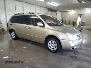 2008 Kia Sedona EX with VIN KNDMB233086202293, listed as a Copart auction lot 86637254 with 185,918 mi miles and Salvage Title. Bid and sale history available at carsss.com. Image 4.