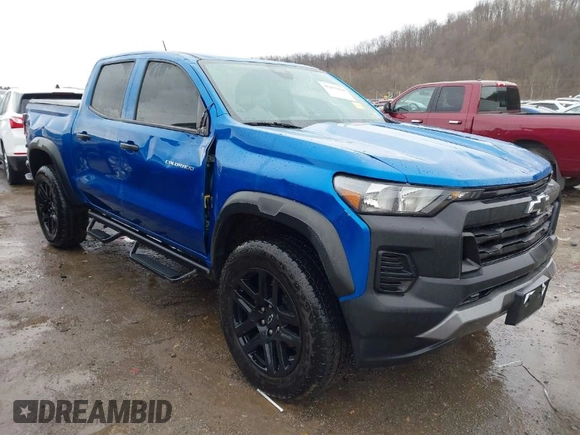2023 Chevrolet Colorado 4WD Trail Boss with VIN 1GCPTEEK3P1208942, listed as a IAAI auction lot 41475026 with 11,576 mi miles. Bid and sale history available at carsss.com. Image 1.