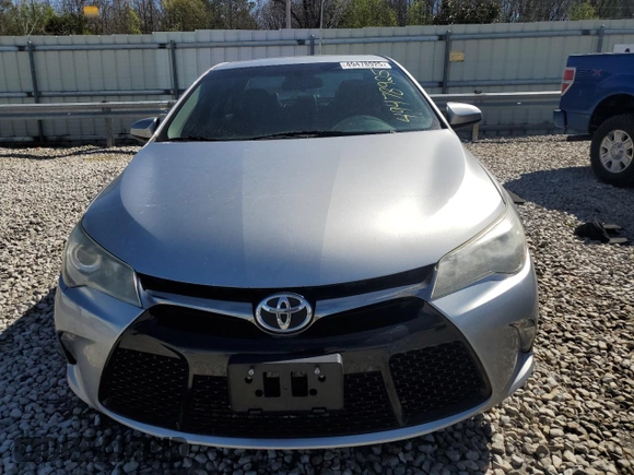 2015 Toyota Camry XLE with VIN 4T1BF1FK4FU006239, listed as a Copart auction lot 49478925 with 179,762 mi miles and Salvage Title. Bid and sale history available at DreamBid. Image 5.