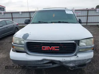 2002 GMC Yukon XL SLT with VIN 1GKFK16ZX2J259905, listed as a IAAI auction lot 41071675 with 326,370 mi miles. Bid and sale history available at carsss.com. Image 12.